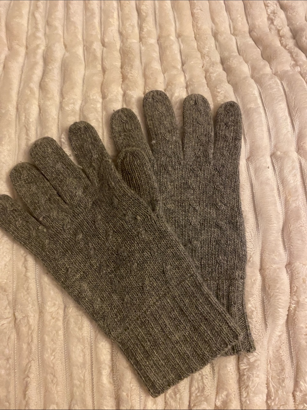 J. Crew Women's Gray Cable Knit Wool Gloves
